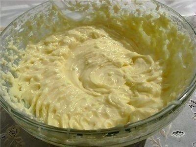 Неимоверный тортик! Нежное, рассыпчатое песочное тесто, сладкая творожная начинка... Берем два ... - 2