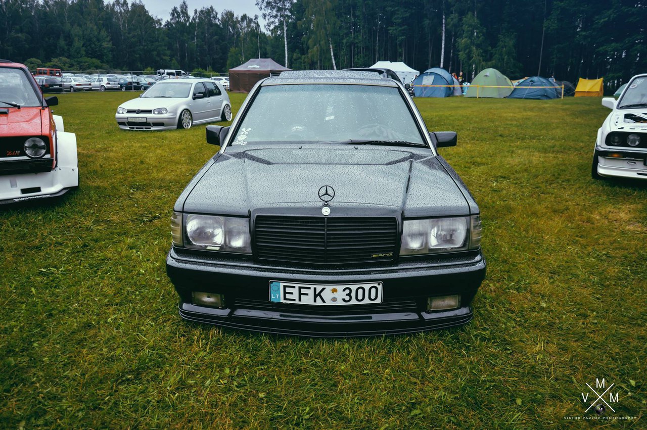 Mercedes-Benz - 3  2016  15:37