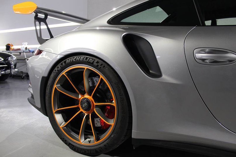 Porsche 911 GT3 RS - 9