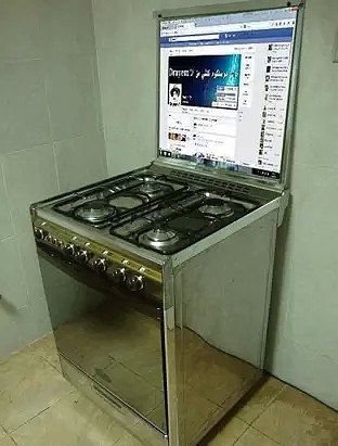 *....Скоро !!! ... Во всех кухнях ... И семья сыта и мама в онлайне...