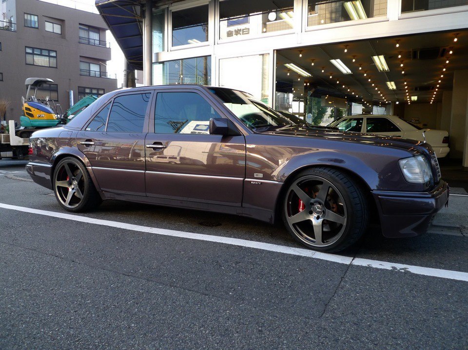 Mercedes-Benz 500E - 3