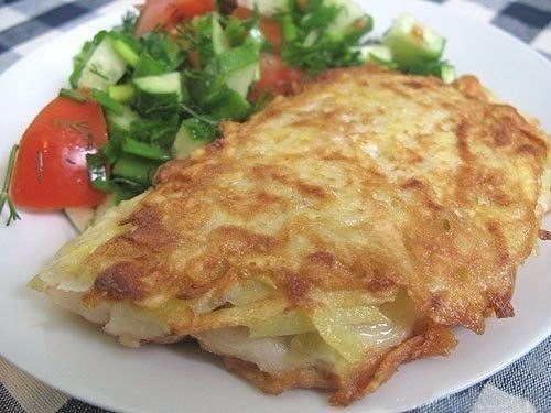 Рыба в картофельной корочке.Ингредиенты: 4 тушки тилапии (или другой белой рыбы, например, трески, ...