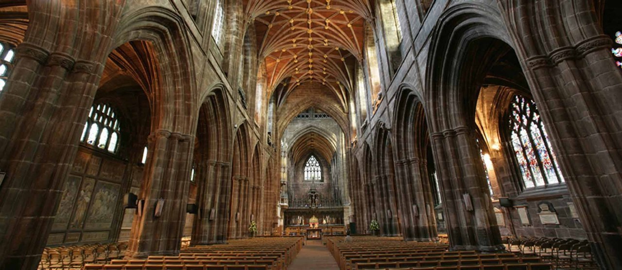   (. Chester Cathedral). ,   , . - 6