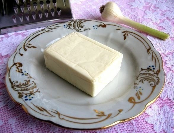 Рулетики из кабачков.Ингредиенты:Кабачки – 4 шт.Сырок – 1-2 шт.Чеснок – 4 зубчика.Помидоры – 1 ... - 3