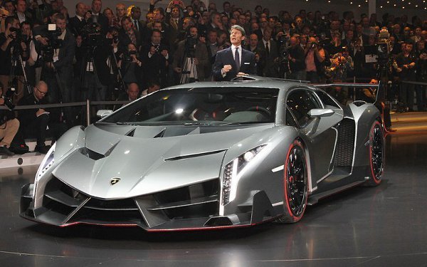 Lamborghini Veneno - Выпустили всего 3 шт. Цена $ 3.900.000. - 3
