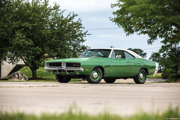1969 Dodge Charger R/T 426 Hemi - 5