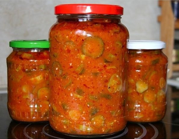 Лечо из огурцов. 2 рецепта. Рецепт № 1 Необходимые продукты: 2.5 кг свежих огурчиков; 1.5 килограмма ...