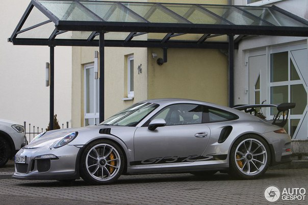 Porsche 911 GT3 RS - 4