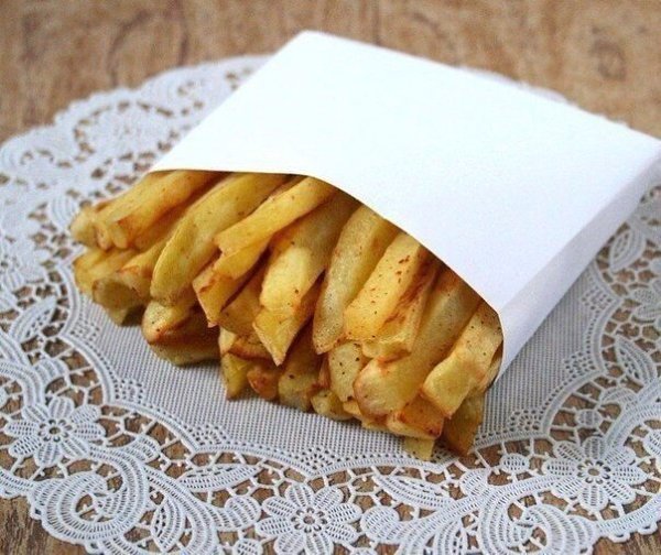 Картофель фри БЕЗ МАСЛА! Отличный гарнир! 59,8 ккал на 100г., Б/Ж/У 3,08/0,37/11,52 Ингредиенты: ...