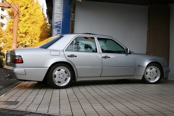 Mercedes-Benz 500E W124