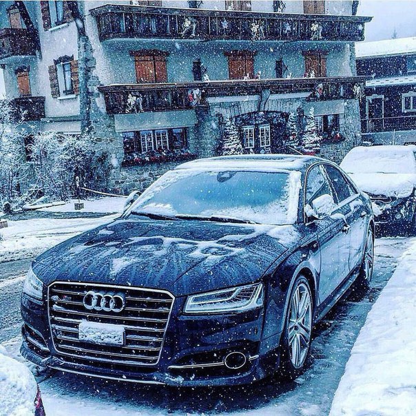 Audi S8