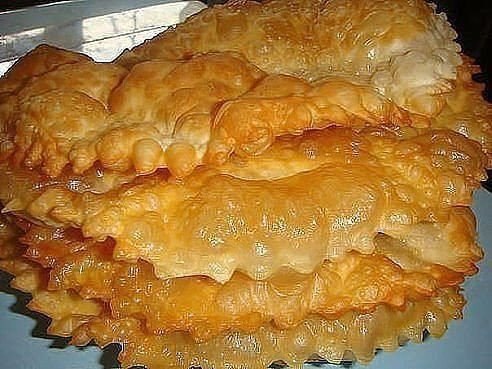 ОДНИ ИЗ САМЫХ ВКУСНЫХ ЧЕБУРЕКОВ!!! ТЕСТО : мука - 900 гр, яйцо - 1- шт., соль, вода - 350 гр., 4 ст. ...