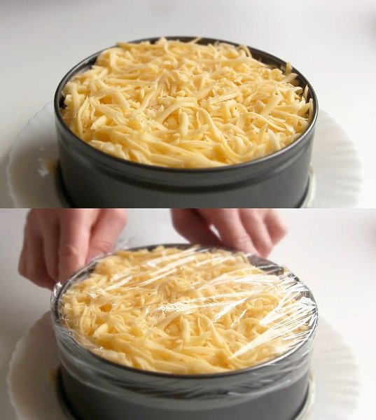 Слоеный салат с сыром и баклажанами