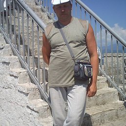 Viktor, 64 , 