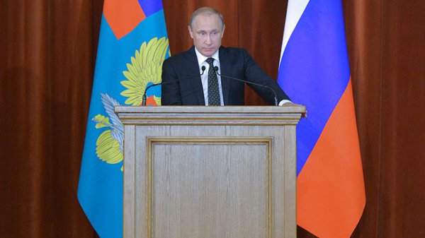 Президент России Владимир Путин заявил, что исход борьбы с международной террористической ...