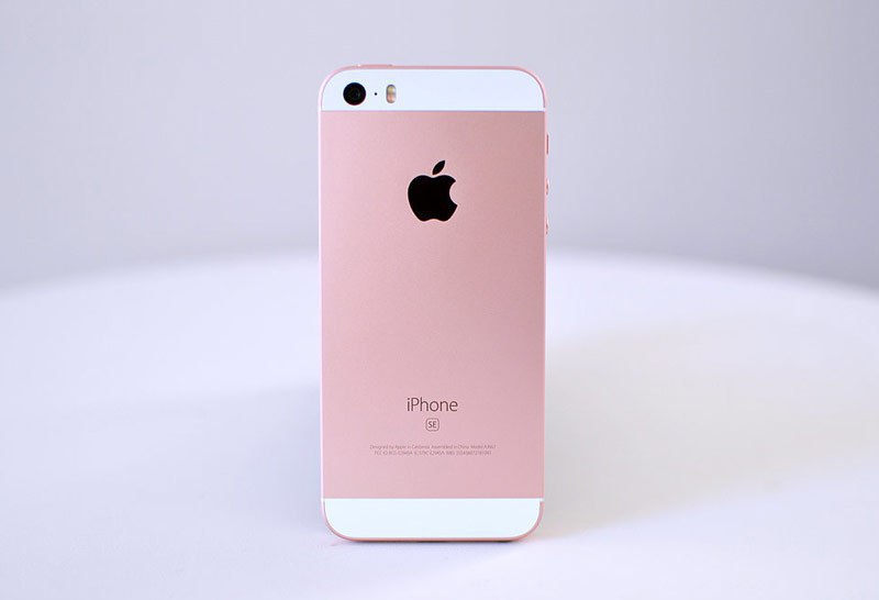 Wish apple. Айфон се 2016. Iphone se 2016 розовый. Iphone 5 se розовый. Iphone se 2016 Rose Gold.