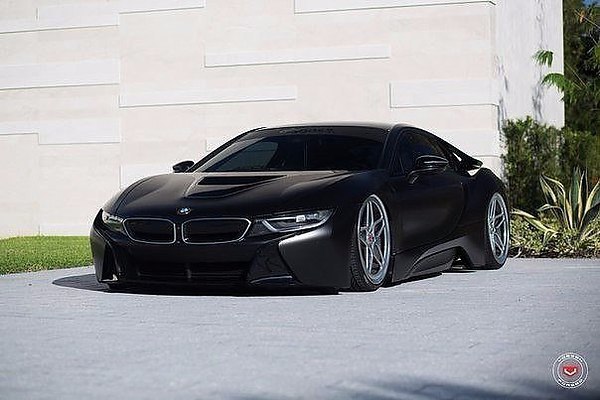  Black BMW i8