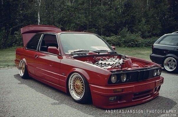 BMW E30