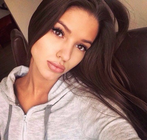 Лосьон от прыщей из лаврового листа.Очень просто и эффективно!Не хотелось бы, чтобы канул в прошлое ...
