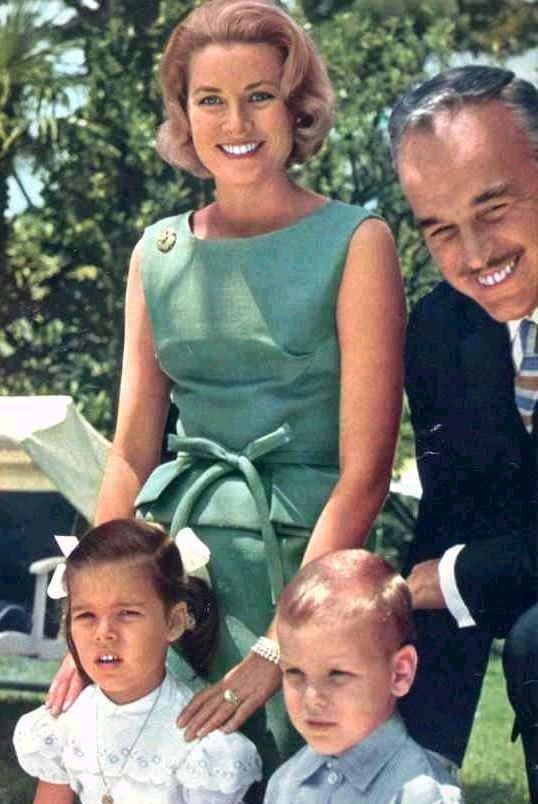 Vintage. Prince Rainier and Princess Grace - 4