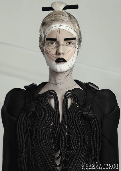 *.Друзья, пересчитайте своих тараканов.....Чей-то потерялся! Плачет, домой хочет!