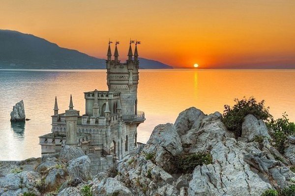 Ласточкино гнездо, Крым