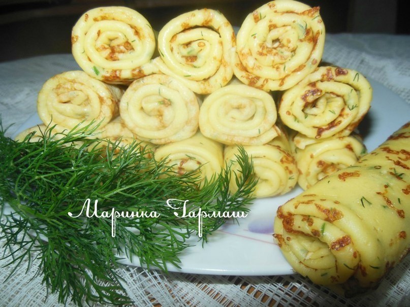 Блины с сыром и укропом... Для теста: 1,5 ст молока 2 яйца 1 ч.л сахара 0,5 ч.л соли 1 ч.л ...