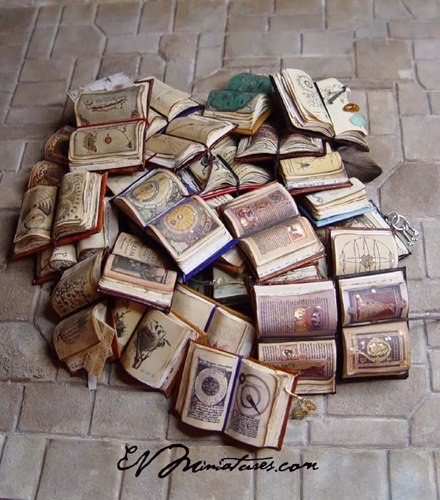 Миниатюрные книги волшебства.#вдохновляйся@https://fotostrana.ru/away?to=/sl/XE2#хочу@https://fotostrana.ru/away?to=/sl/XE2