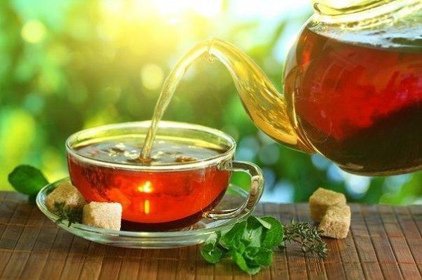 Чай для курильщиков. Если вы хотите бросить курить, заваривайте в равных пропорциях две травы: ...
