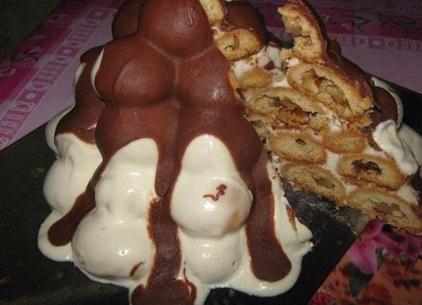 Торт "Вулкан". Очень вкусный тортик, прост в приготовлении. Ингредиенты: Для теста: Яйцо 1 ...