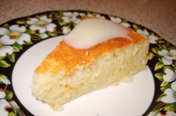 Вкусный и сочный манно-яблочный пирог.на 100грамм - 101.42 ккалБ/Ж/У - 3.84/1.57/17.6Ингредиенты:1 ...