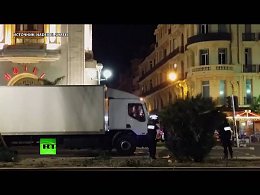 ЛИКВИДАЦИЯ ТЕРРОРИСТА ВО ФРАНЦИИ!!! ВИДЕО.В сети появилось видео ликвидации террориста из НиццыВ социальной сети Twitter было опубликовано видео, на котором видно как полицейские окружают грузовик ...