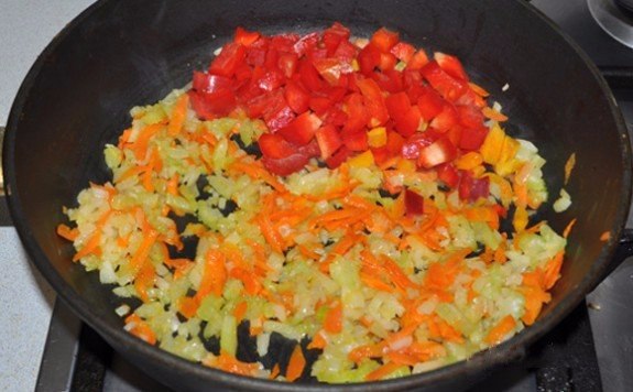 Очень вкусный овощной суп с сырными клецками-шариками. Ингредиенты: Картофель — 2-3 шт. Сладкий ... - 6