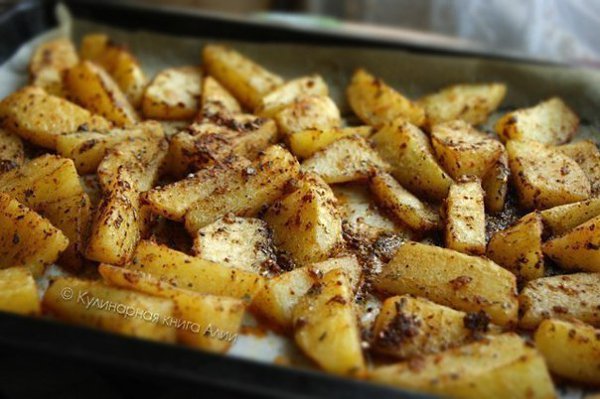 Запеченный картофель по-турецки. Очень вкусный, ароматный и нежный картофель получается по этому ... - 7