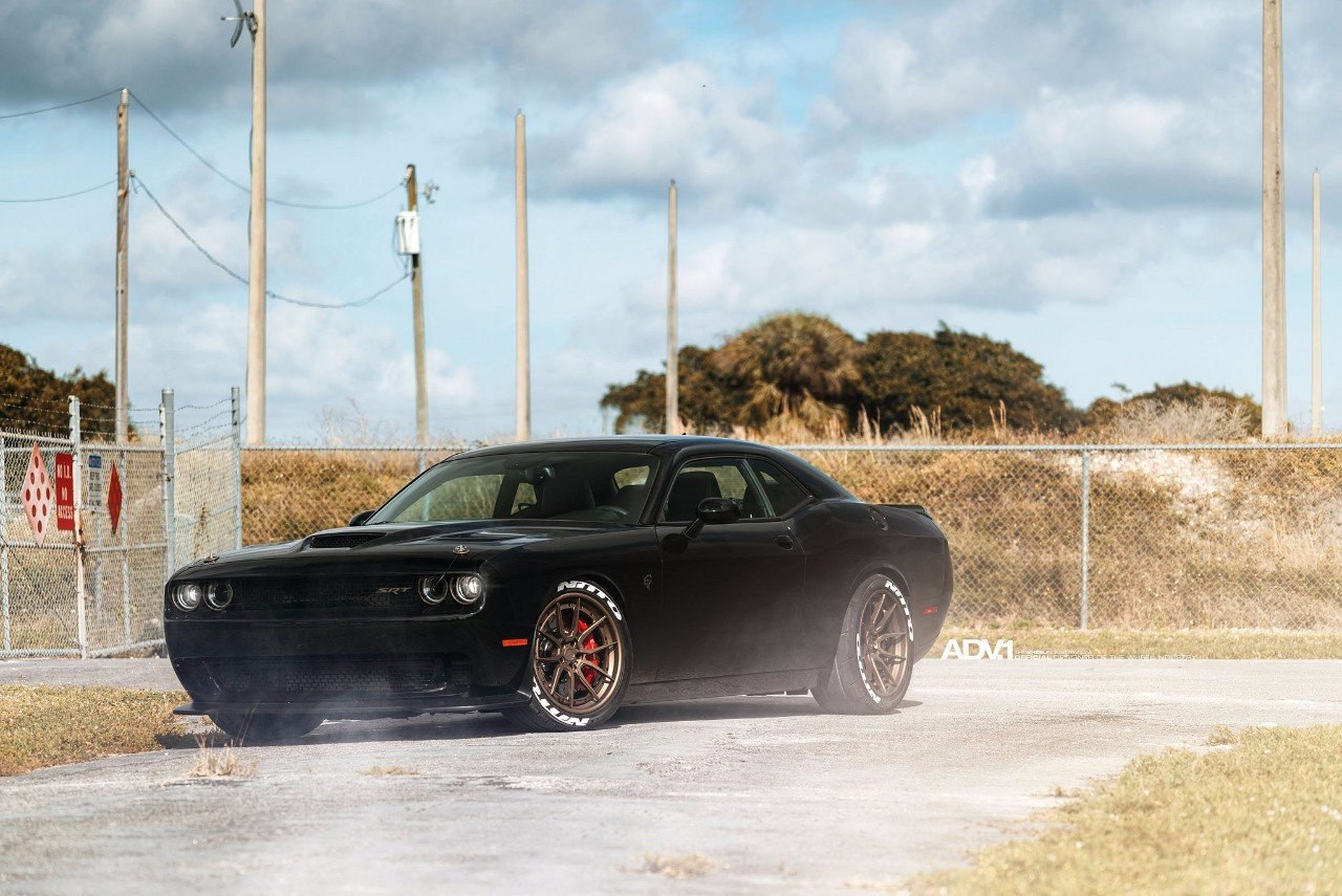 Dodge Challenger Red 4k