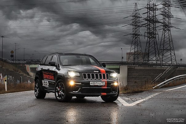 Jeep Grand Cherokee SRT-8. - 5