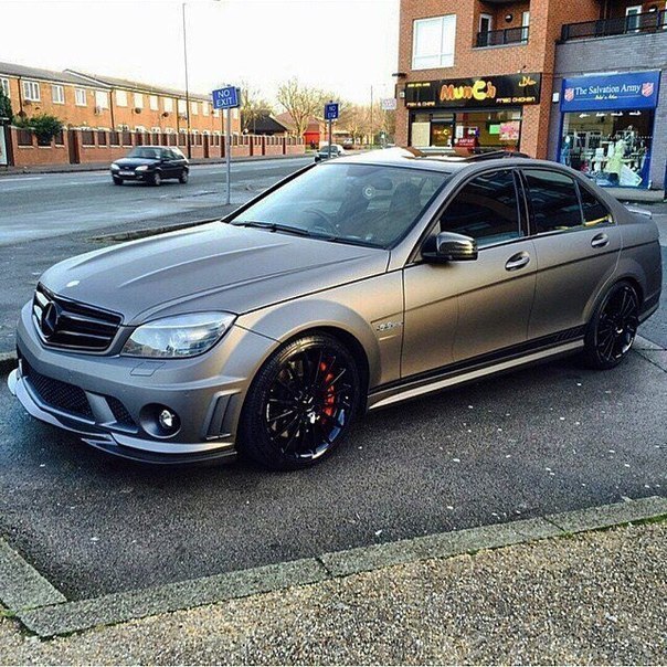 Mercedes-Benz C63 AMG