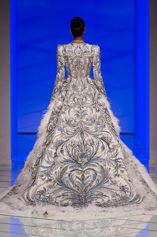 Guo Pei Haute Couture Spring 2016 - 2