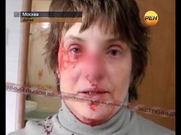 женщина вступилась за котенка, над которым издевались