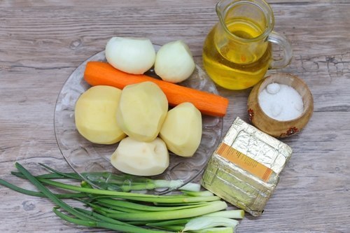 Суп из плавленных сырков. На 4 порции этого нежного и вкусного супа вам понадобятся: — 2 плавленных ... - 2