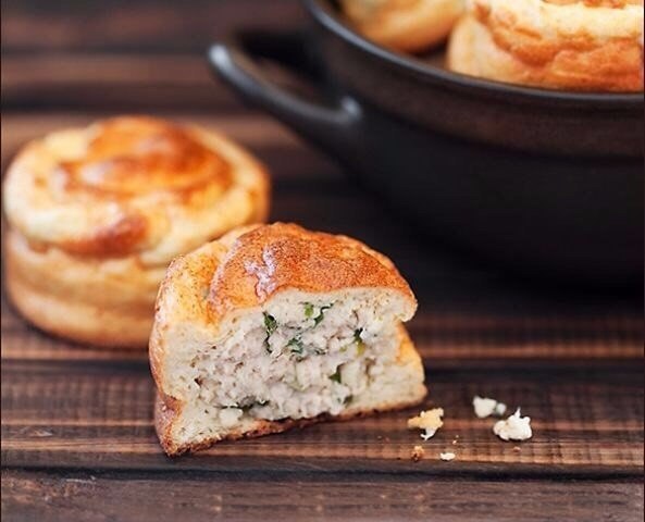 Печеные пирожки с курицей и зеленым луком.на 100грамм - 116.32 ккалБ/Ж/У - ...