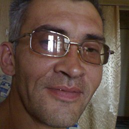 pavel, 55, 