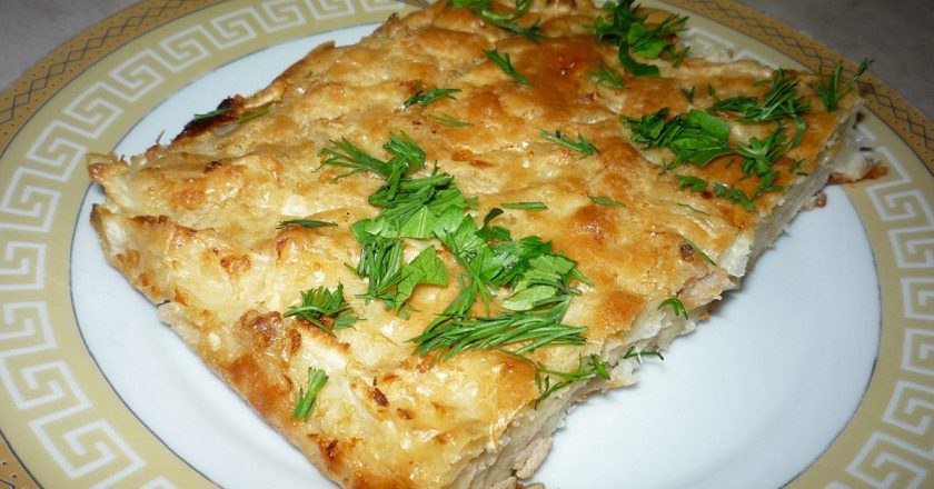 Цветная капуста с курицей.ИнгредиентыЦветная капуста 600 г Куриное филе 300 г Твердый сыр 200 г ...