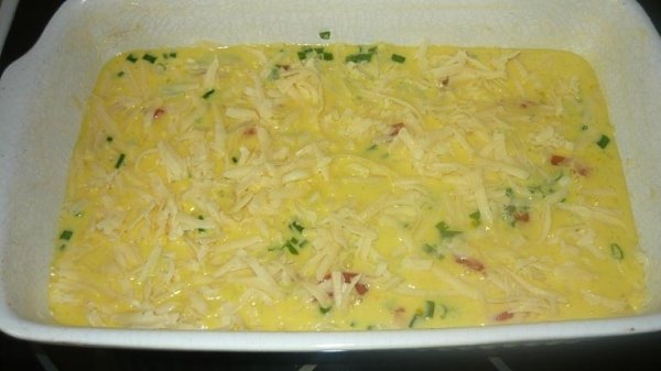 Кабачковый омлет. Ингредиенты кабачки 2 штуки молоко 1 стакан яйца 4 штуки мука 1 ч. ложка зубчик ... - 4