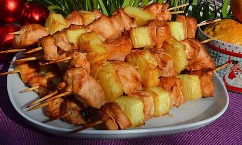 Шашлык в духовке из курицы и ананаса.на 100грамм - 95.78 ккалБ/Ж/У - ...