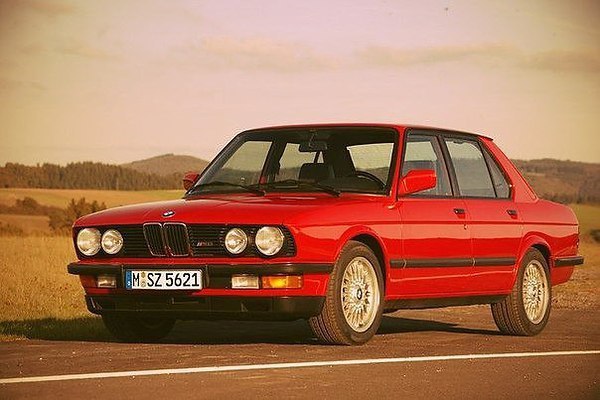 M5 E28