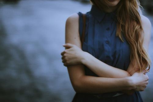 уже не больно. уже не страшно, уже сносимы — любые бури. не может быть убитым — дважды, тот, кто ...