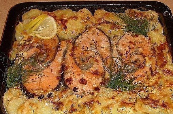 Запекаем РЫБУ - 5 рецептов! 1. Обалденная вкусная запеканка картофельная с рыбкой Получается ...