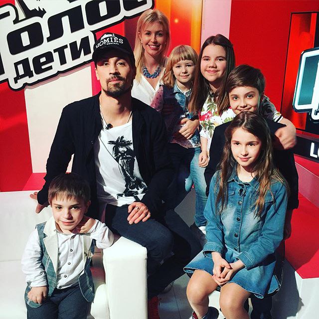   -  !!!! # # /.Here they are - my heroes!!!! #TheVoiceKids #TheVoice