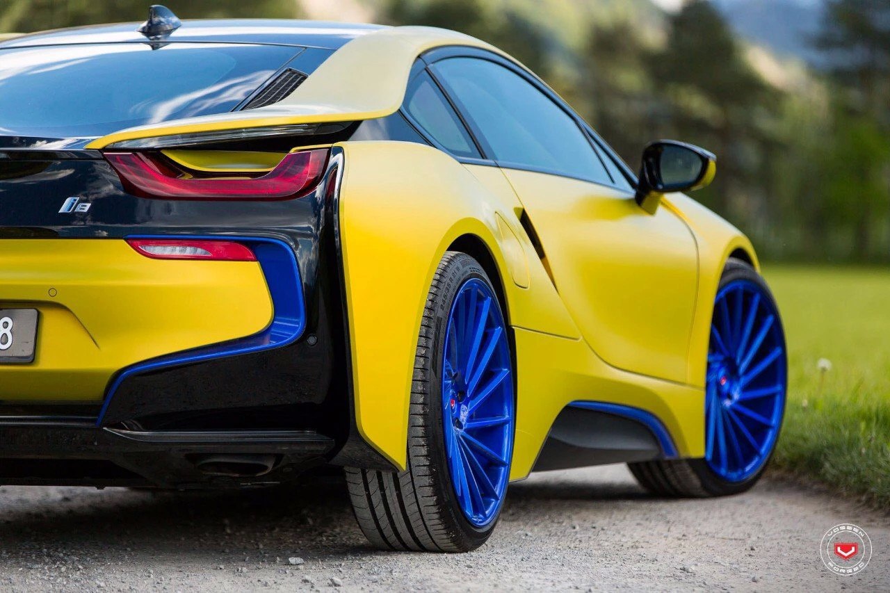 BMW i8 ������ - 7